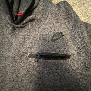 Nike women sweatshirt